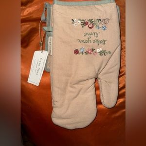 Kitchen set- Primitives by Kathy. Linen cotton blend. NWT